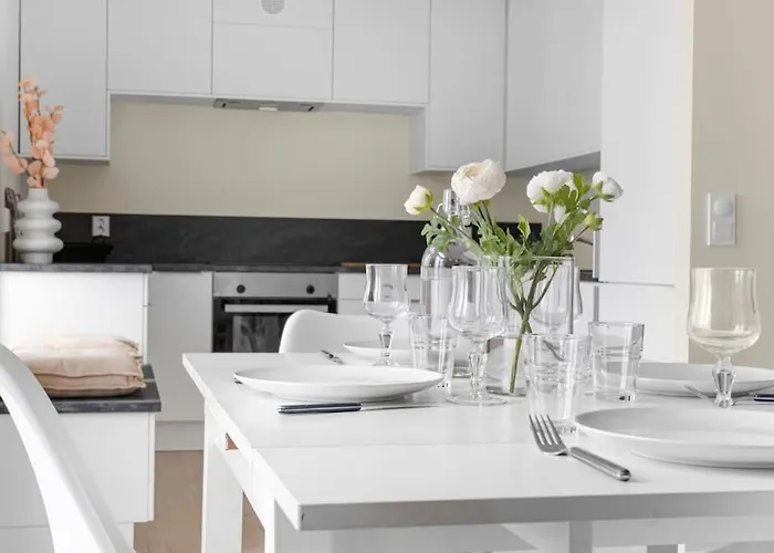 New! Huge Modern Apartment! Fit For Two Families! Appartement