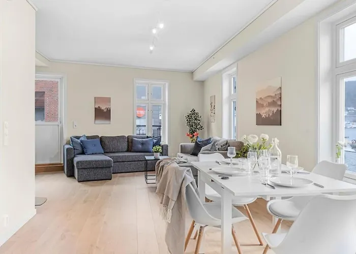 Appartement New! Huge Modern Apartment! Fit For Two Families!